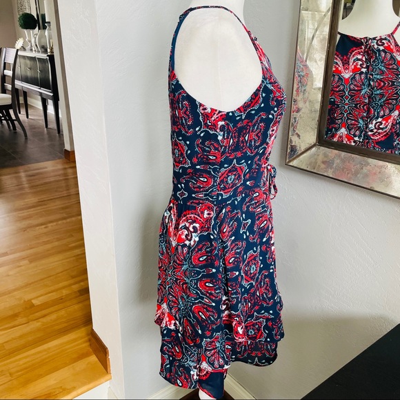 LAST CHANCE! Beautiful Parker Halter Dress - Picture 4 of 9